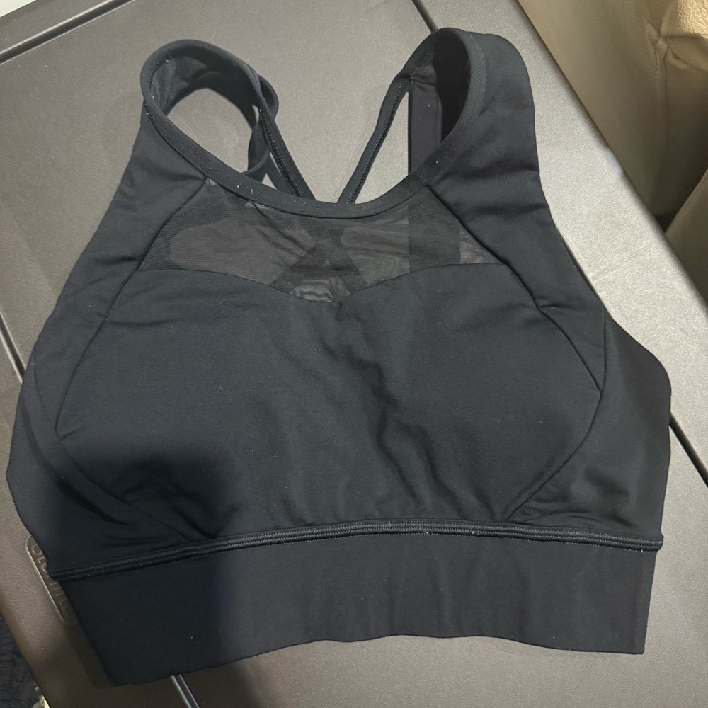 lululemon athletica Black Sports Bra Size 4